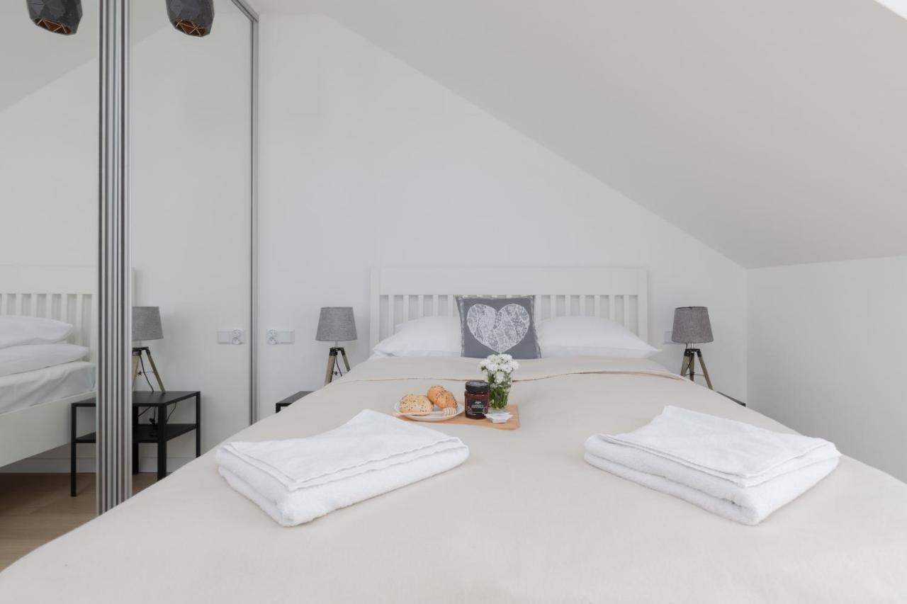 Posesja Kapitanska Przy Plazy Apartments Grzybowo By Noclegi Renters Экстерьер фото